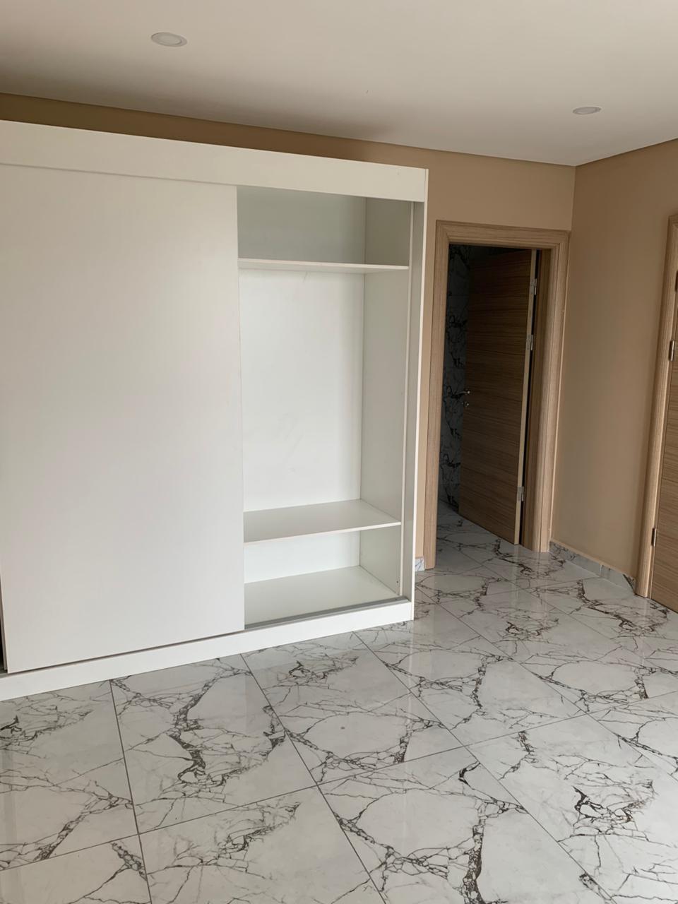 Arrenda-se Apartamento T1 no Deco assus — Triunfo, Maputo