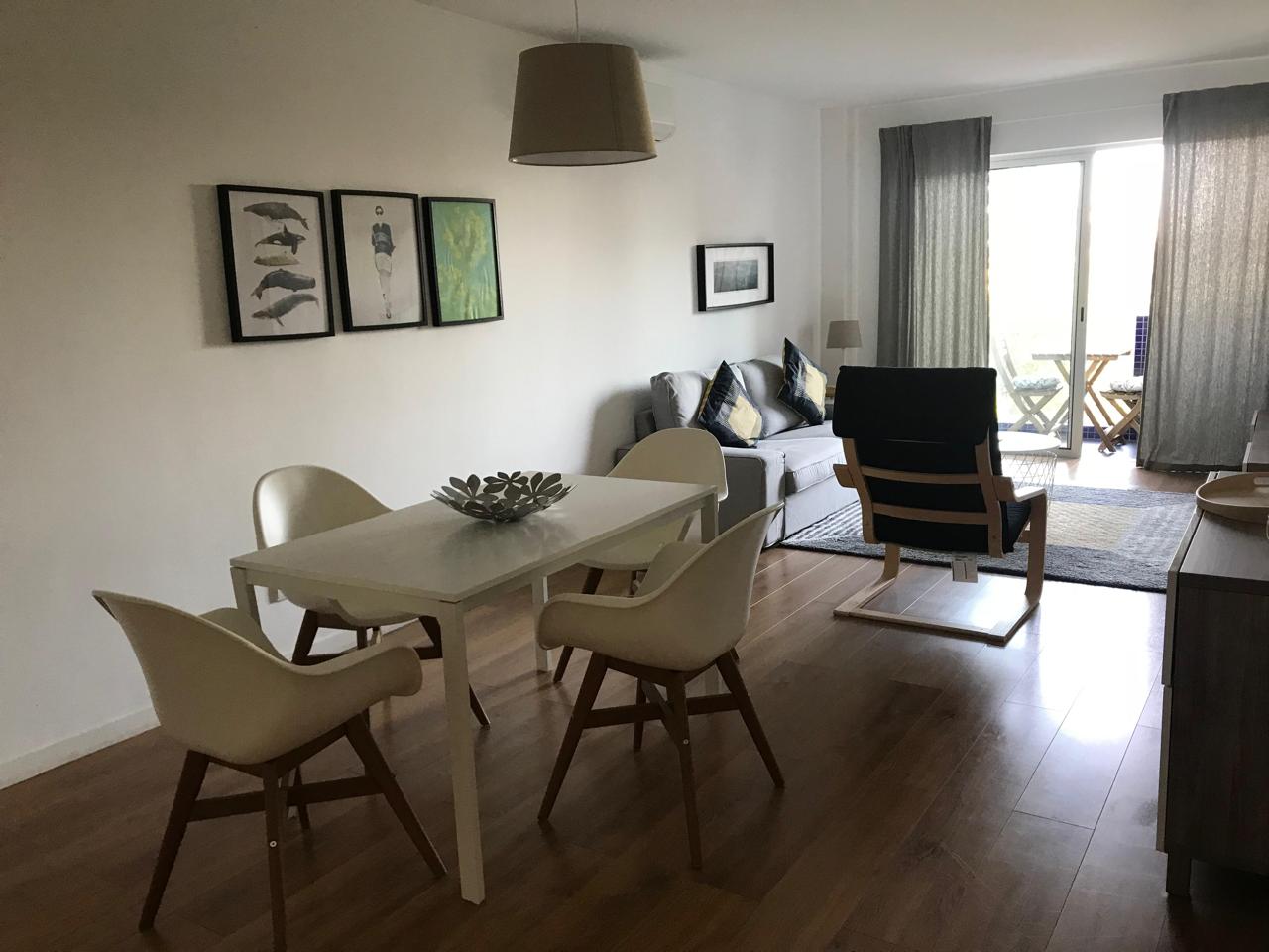 Arrenda-se Apartamento Moderno T1 Mobilado no Xenon Urban — Polana, Maputo